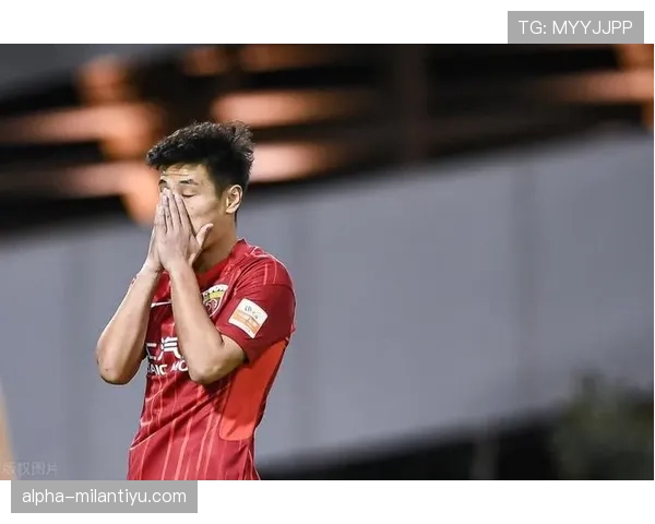 武磊家沙发随手一坐就是豪宅感,我这月工资秒被羞辱 武磊家沙发随手一坐就是豪宅感,我这月工资秒被羞辱