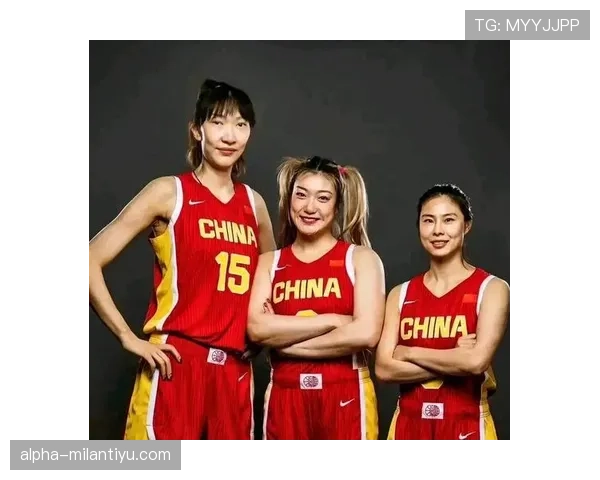 韩旭比赛像霸王，生活照像爱买小饰品的闺蜜，怀疑她真有两副身份